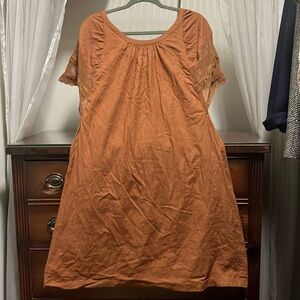 Old Navy Women's XL Dark Golden Yellow Dress With Lace Sleeves and Pockets